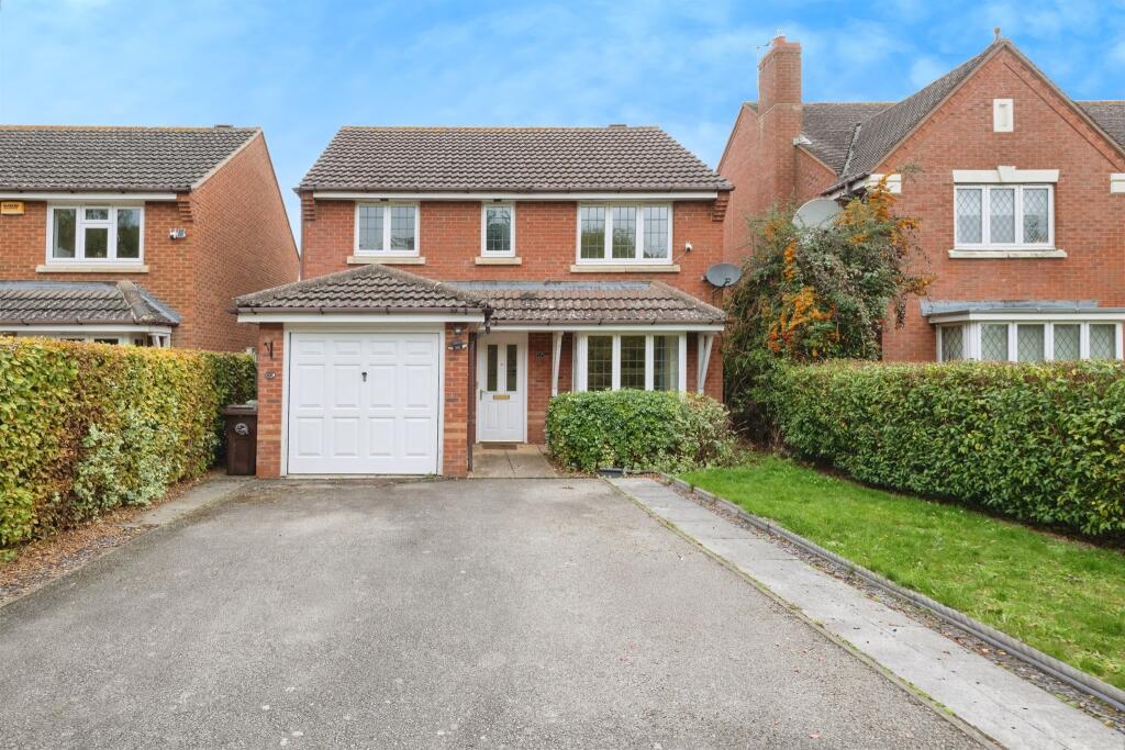 Main image of property: Kiln Close, Calvert, BUCKINGHAM