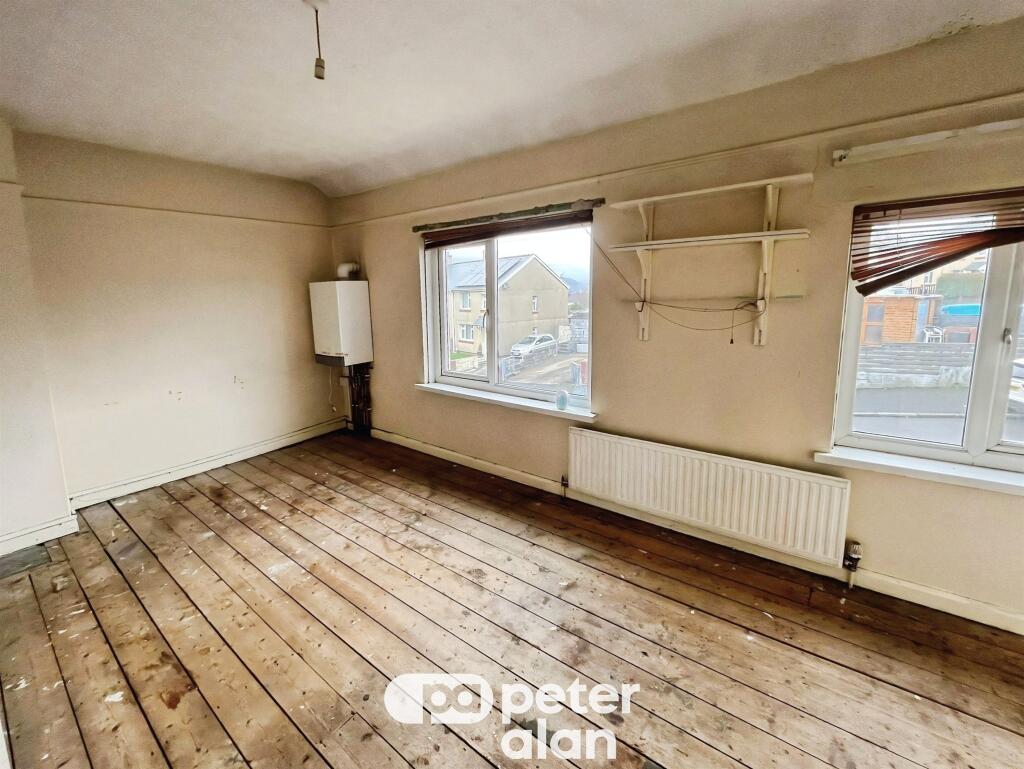 Glanymor Street, Briton Ferry, Neath photo 5
