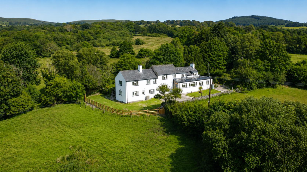 Main image of property: Ty Mawr, Carmarthenshire