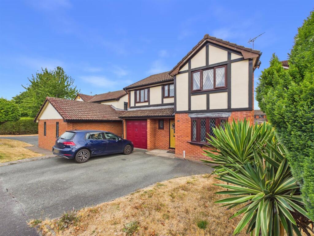 Main image of property: 9 Oaklands Drive, Whittington, Oswestry