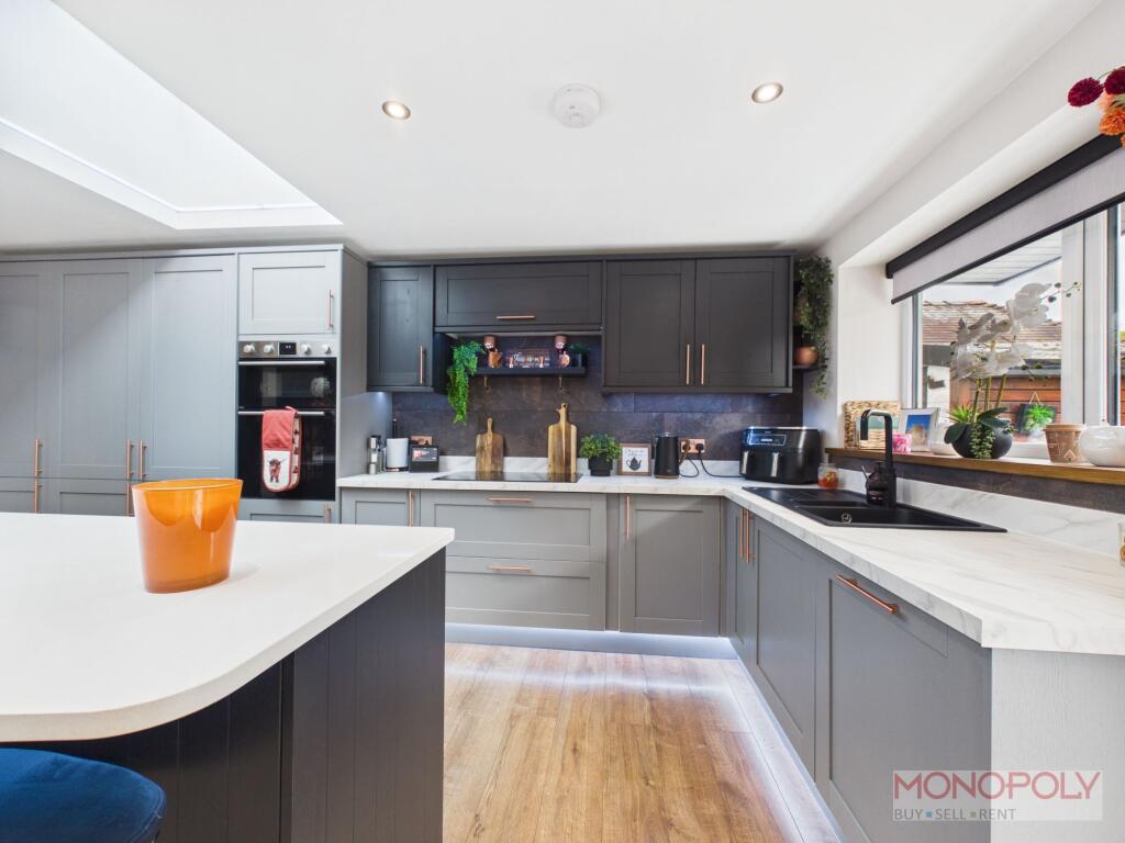 House in Wrexham, Maesydre, Acton - More