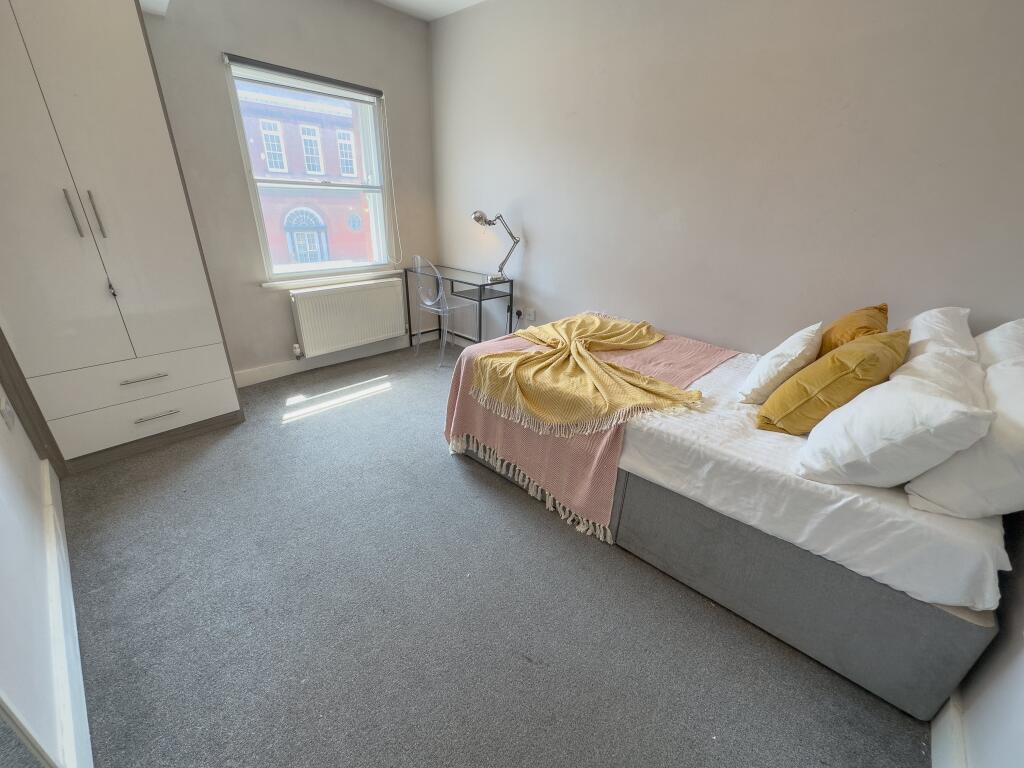 1 bedroom house share for rent