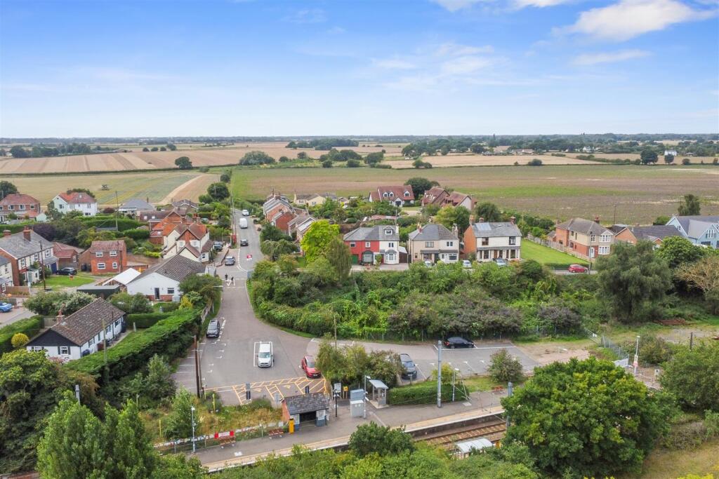 House in Manningtree, Wrabness - View 3