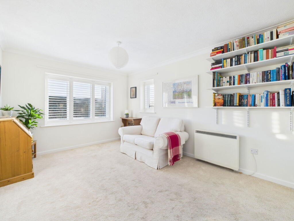 Oakland Court, Gratwicke Road, Worthing, BN11 4BZ - View 3