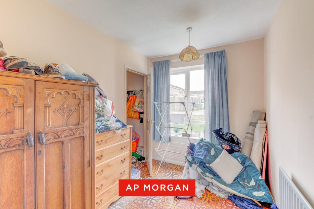 House in Redditch, Hunt End - More