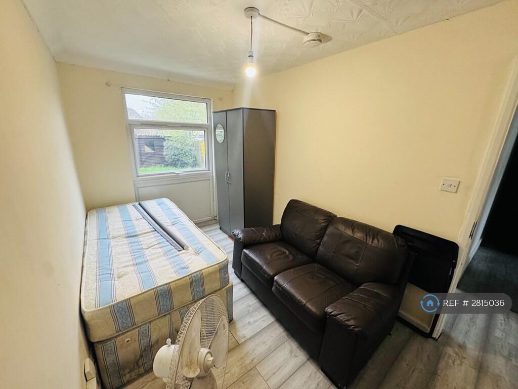 Additional image 11 of Deerswood Avenue, Hatfield, AL10