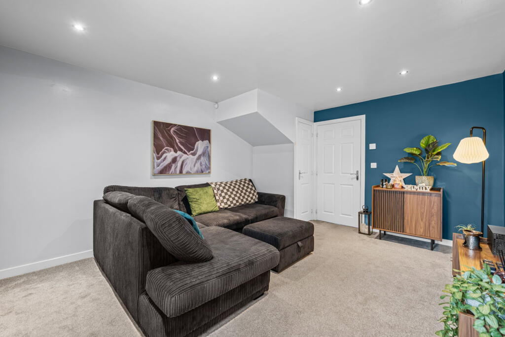 House in Sheffield - View 5