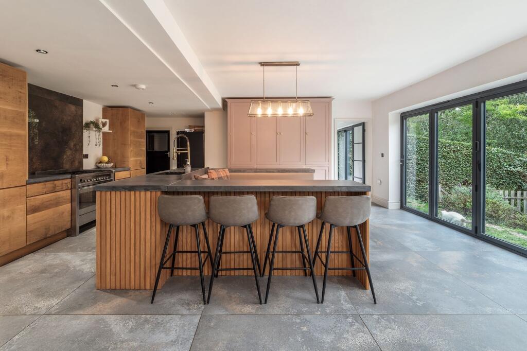 House in Stockport - View 2