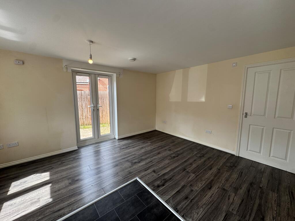Apartment in Coventry - View 3
