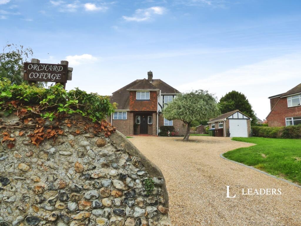 Toddington Lane, Wick, BN17