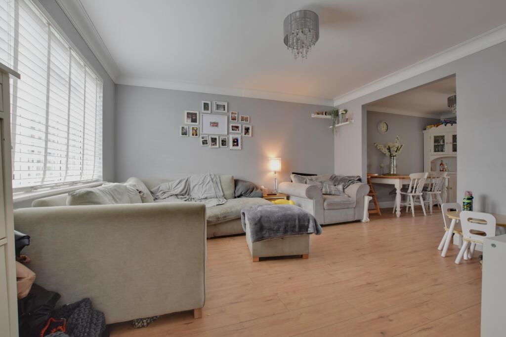 Wagtail Drive, Heybridge photo 3