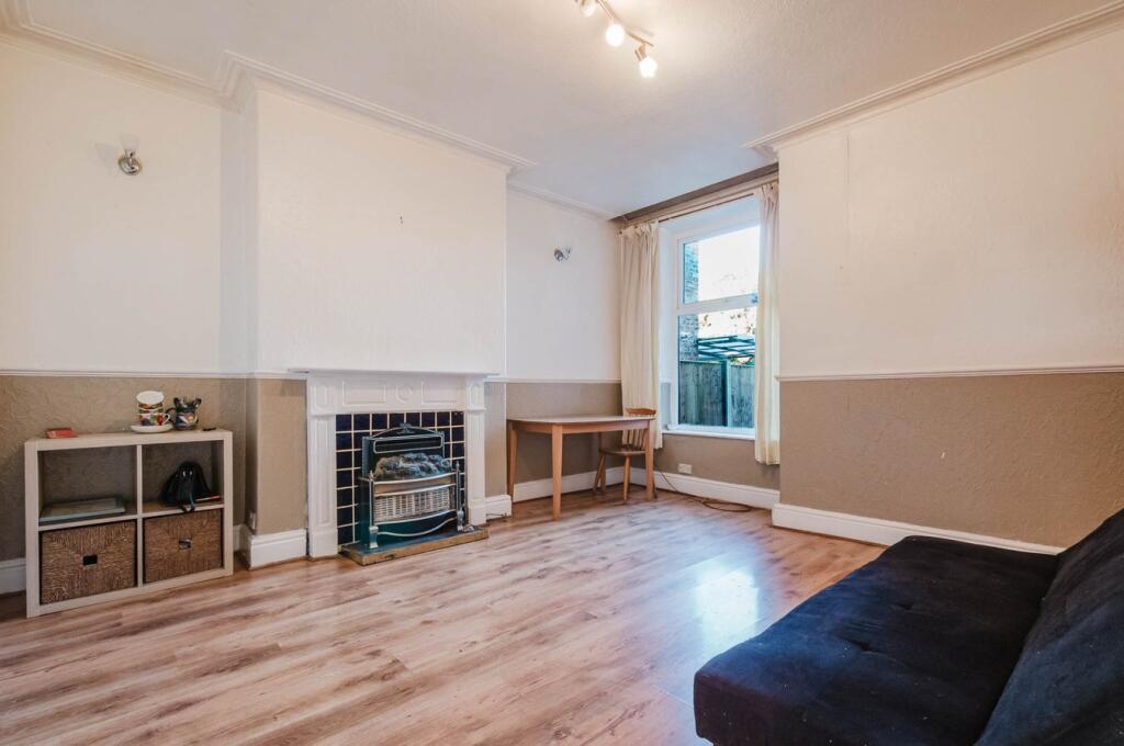 Holly Avenue, Urmston, Manchester, M41 photo 3