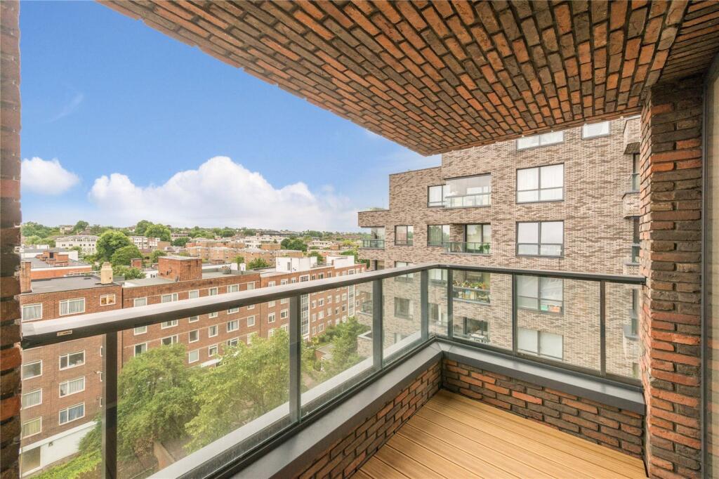 Apartment in London - More
