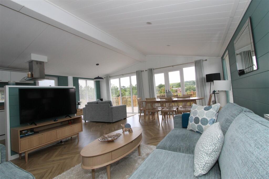 Devon Hills Holiday Village , Totnes Road, Paignton, Devon, TQ4 7PY photo 3