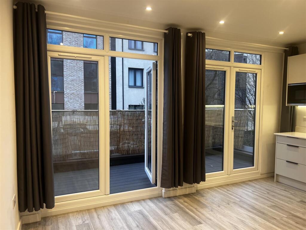 Apartment in London - View 4