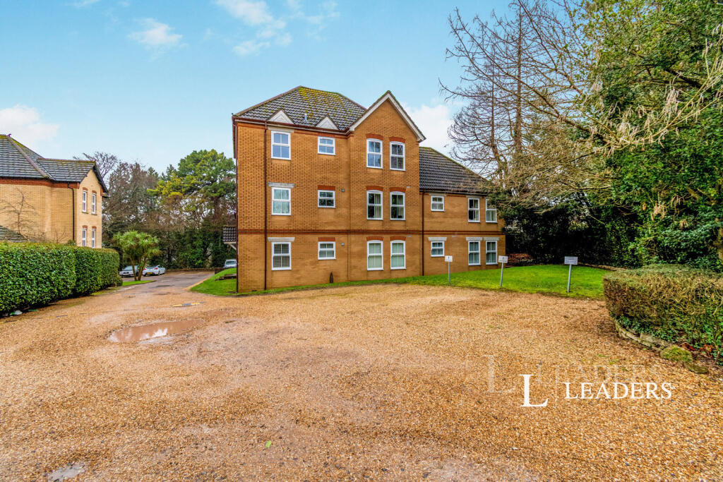 Main image of property: Alton House, 96 Midanbury Lane, Southampton, SO18