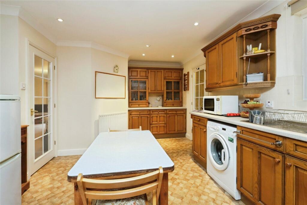 Littlewood Lane, Buxted, Uckfield, East Sussex, TN22 photo 4