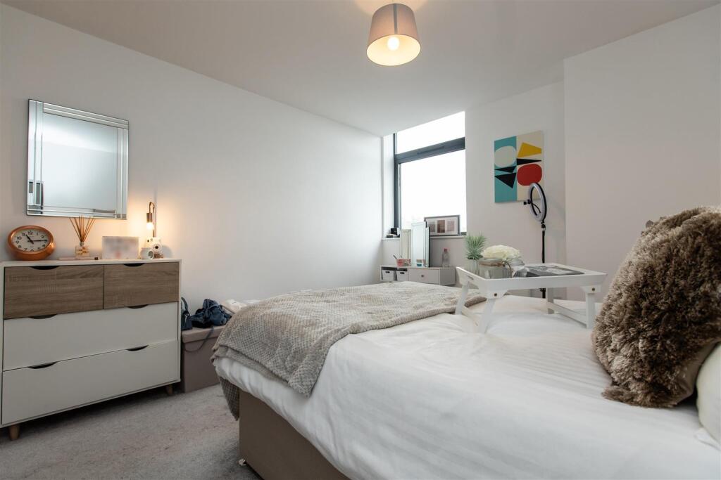 High Street, Harborne, Birmingham, B17