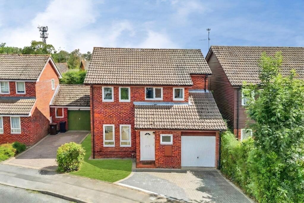Main image of property: Beaconsfield Way, Earley, RG6