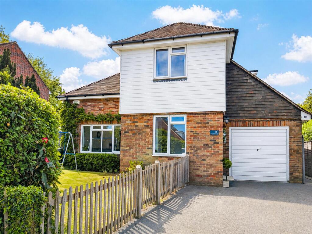 Main image of property: Claremont Rise, Uckfield, TN22 2AH