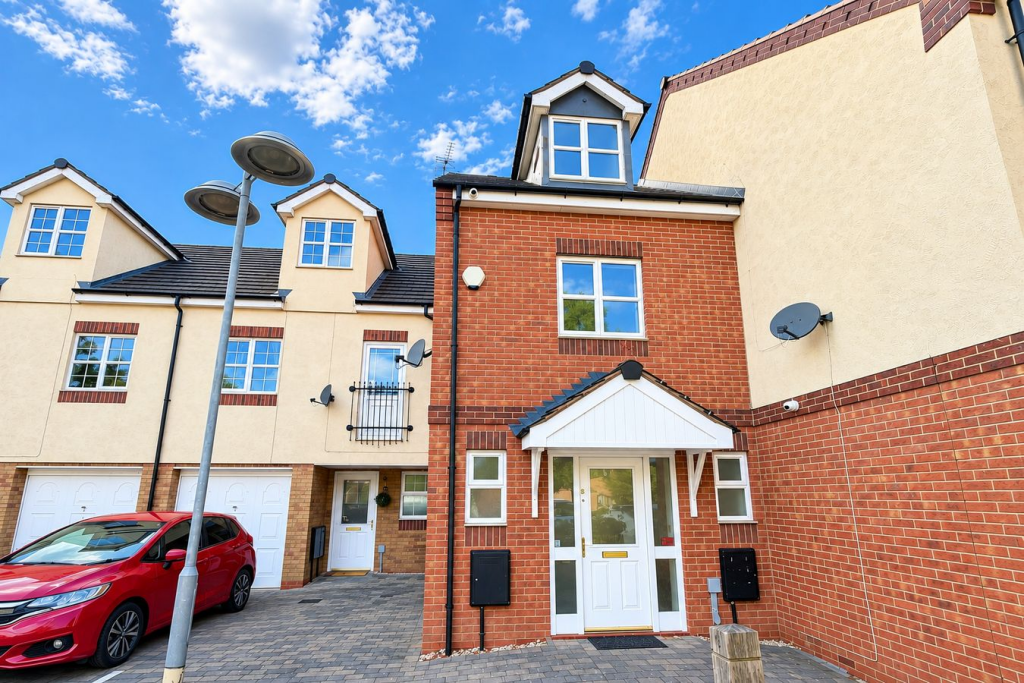Main image of property: Manorhouse Close, Walsall, WS1