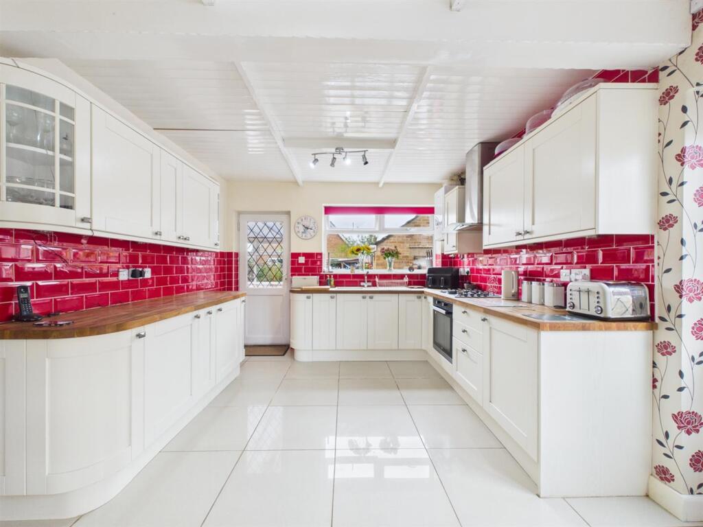 House in York, Flamborough - View 3