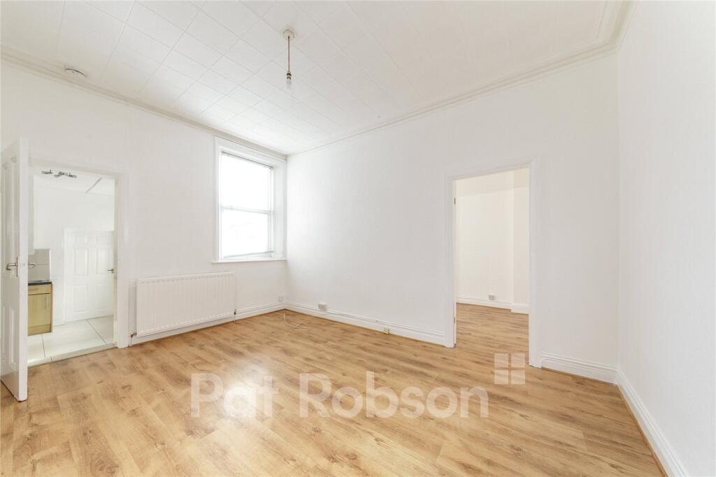 Apartment in Newcastle upon Tyne - More