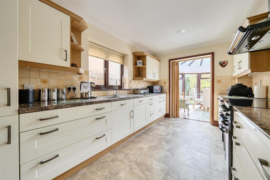 Swanwick Lane, Swanwick photo 3