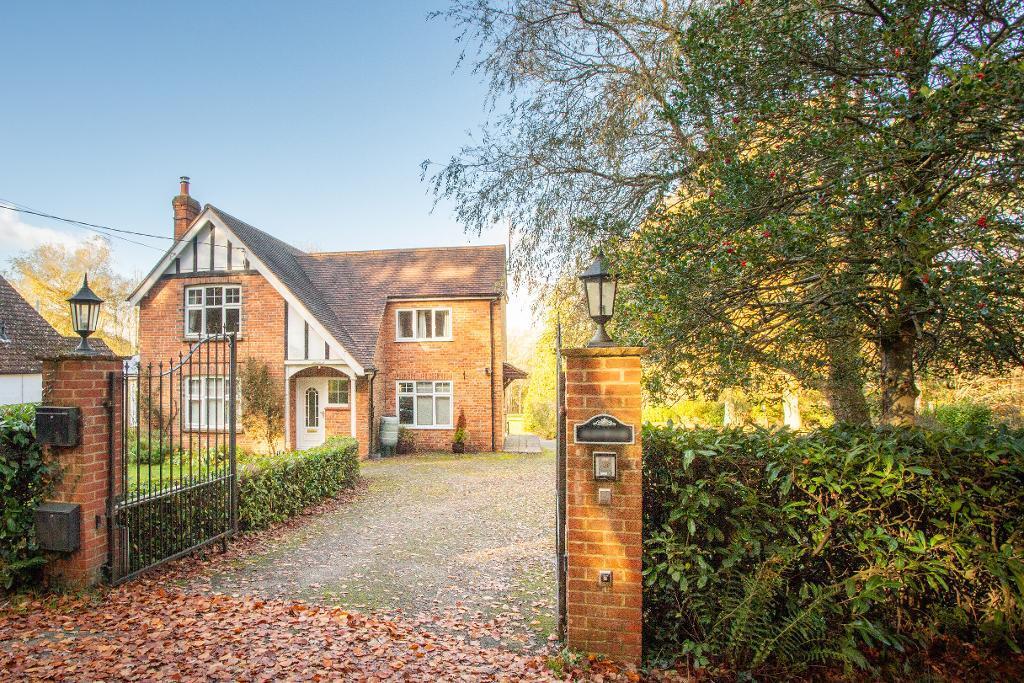 Main image of property: Mayfield Flat, Cross in Hand, Heathfield, East Sussex, TN21 0TU