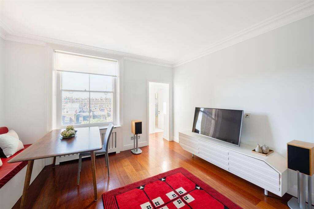 Apartment in London - View 5