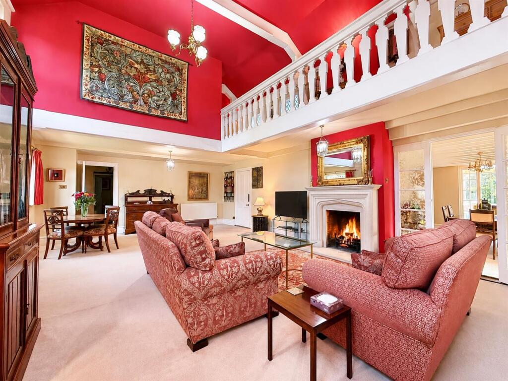 House in South Kesteven, Harlaxton - View 3