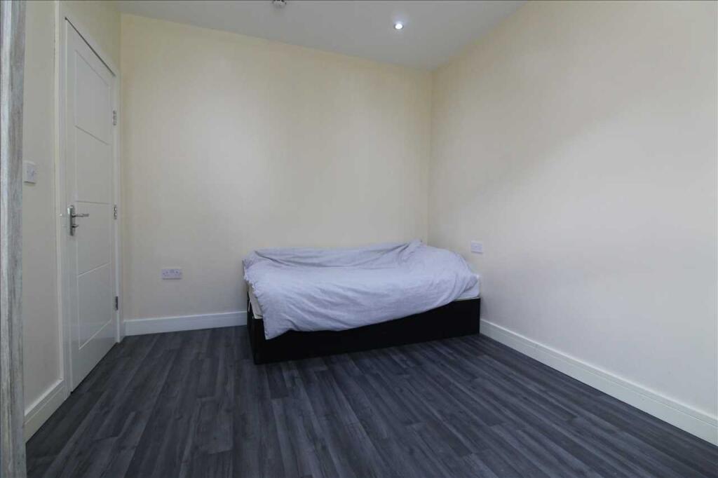Apartment in Preston, Lancashire - View 5