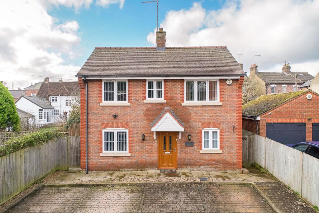 Main image of property: Fullerton Close, Markyate, AL3