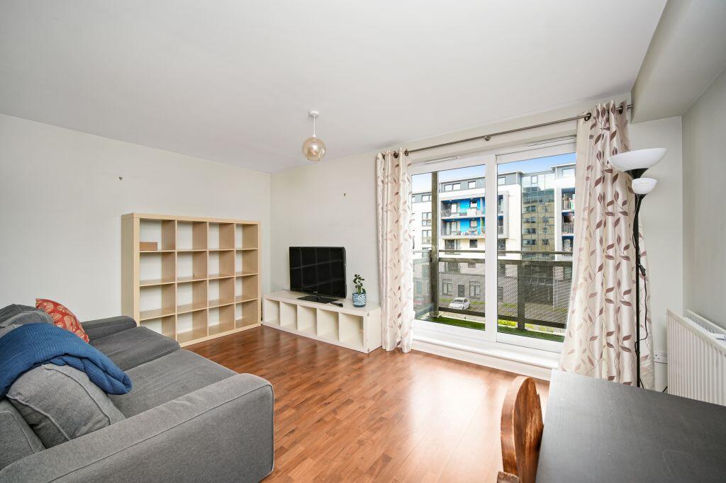 Main image of property: 9/4 Hawkhill Close, Leith, Edinburgh, EH7 6FG