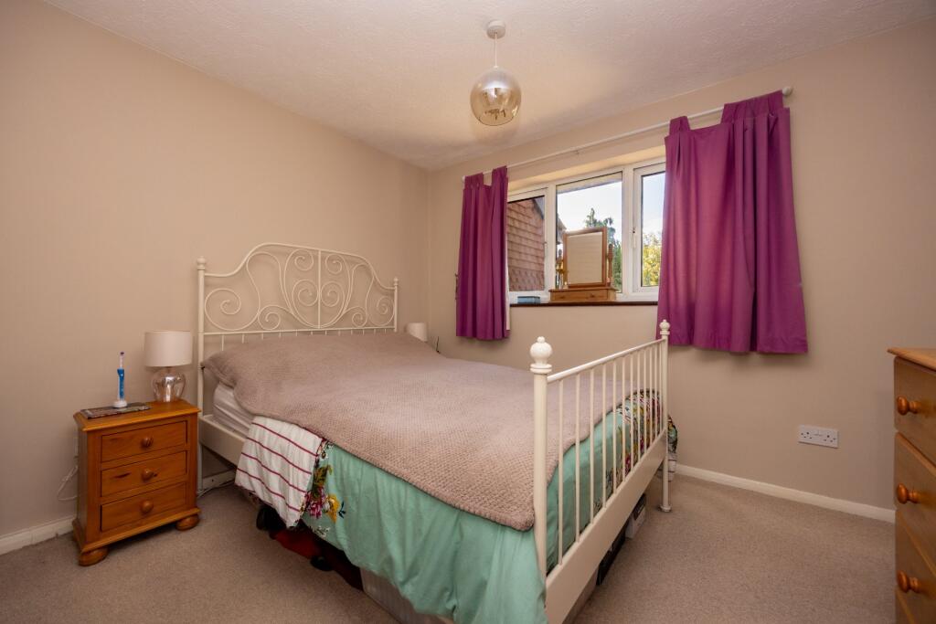 House in Guildford - View 3
