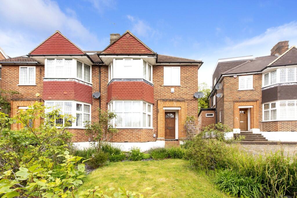Main image of property: Linkside, London, N12