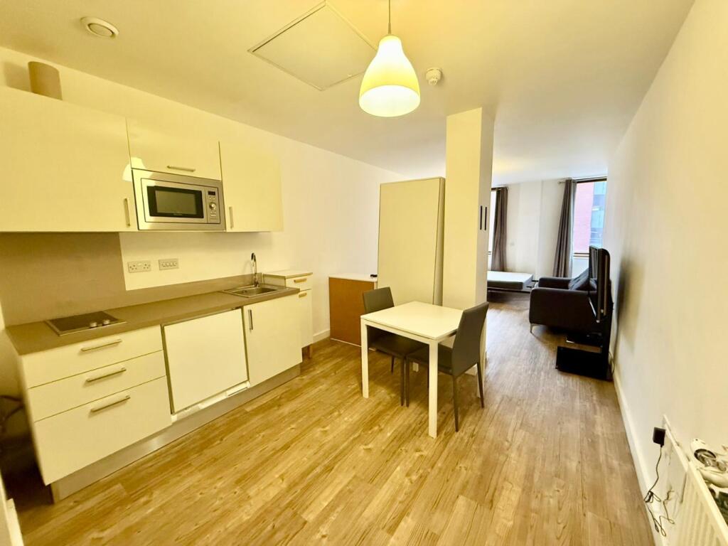 Main image of property: Moorfields, Liverpool, L2