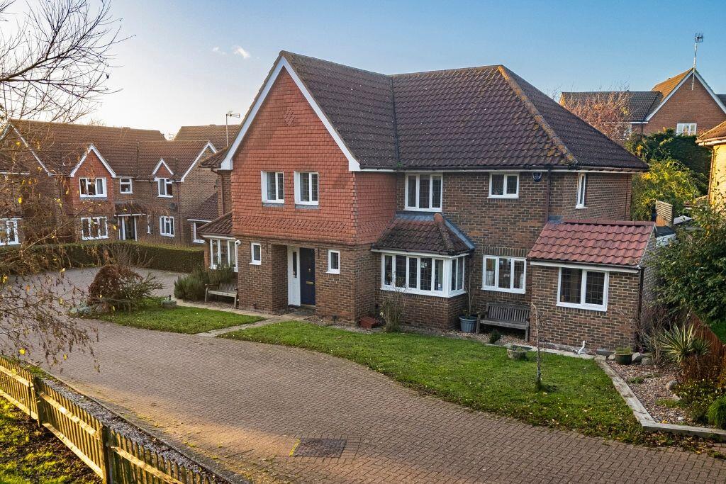 House in Maidstone, Bearsted - View 2