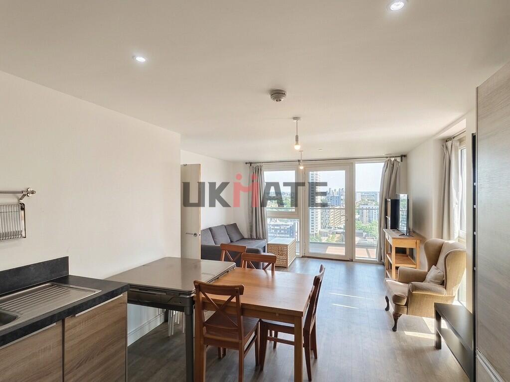 Main image of property: Naomi Street