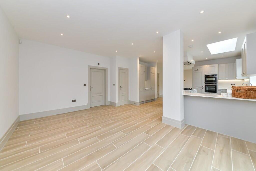 Additional image 32 of Claremont Gardens, Norfolk Road