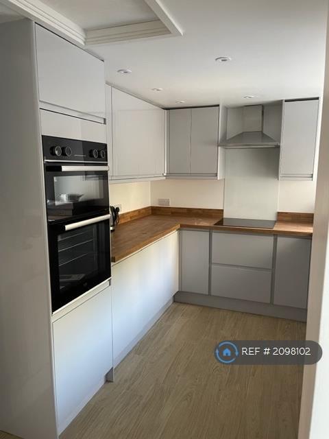 House in Swindon - View 5