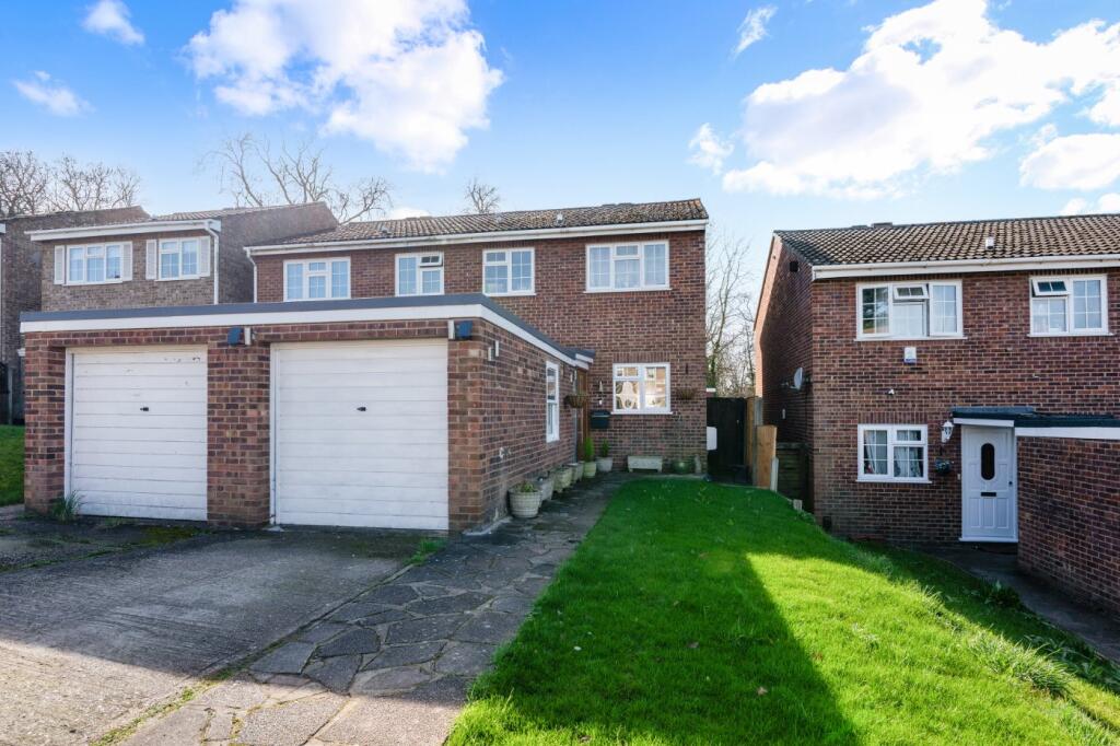 Main image of property: Darley Close, Shirley, CR0