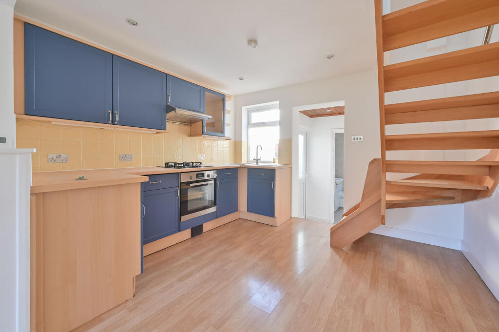 House in Watford - View 4