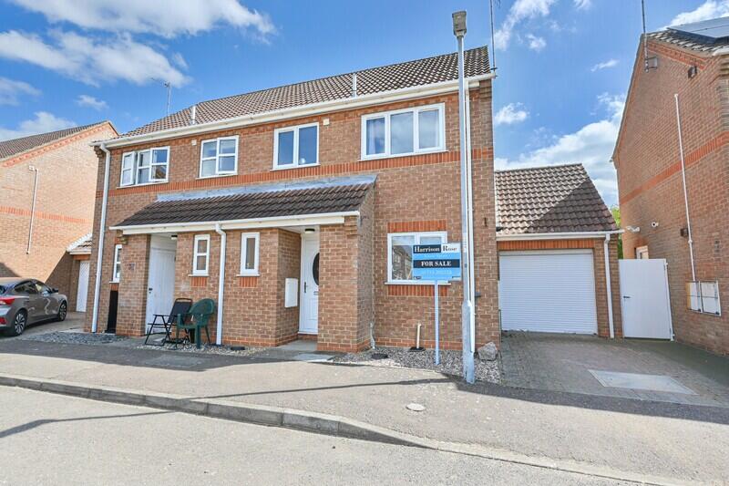 3-bed semi-detached on Viking Way , Whittlesey, Cambs, £239,995