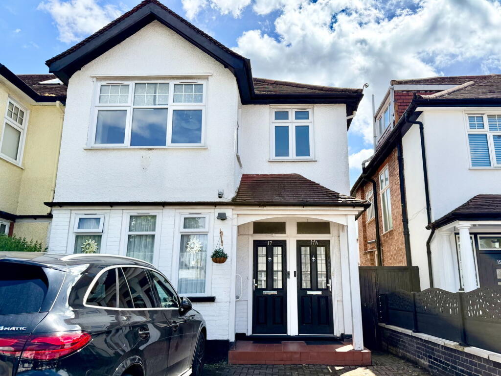 Main image of property: Goodwyn Avenue, London, NW7 3RJ