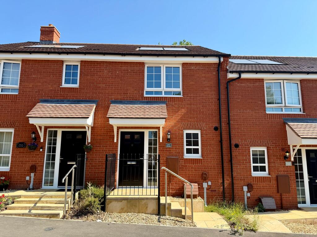 Main image of property: Giblin Lane, Upper Lighthorne