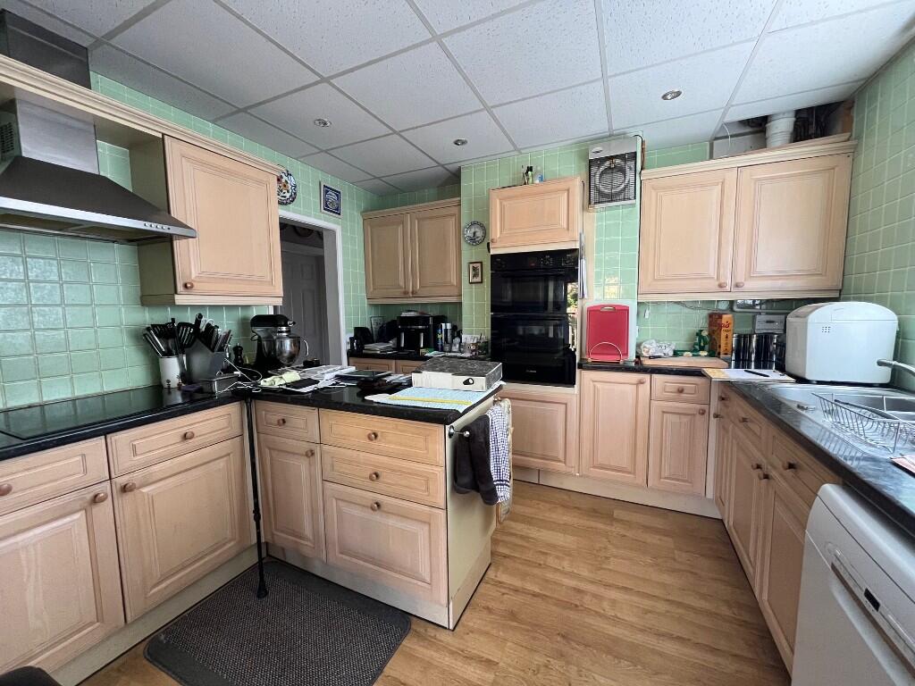 Springbrook Close, Harmans Cross, BH20 photo 5