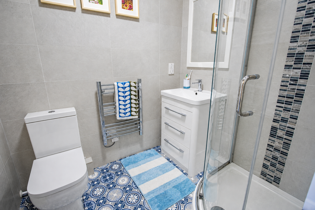 Apartment in Exeter - More