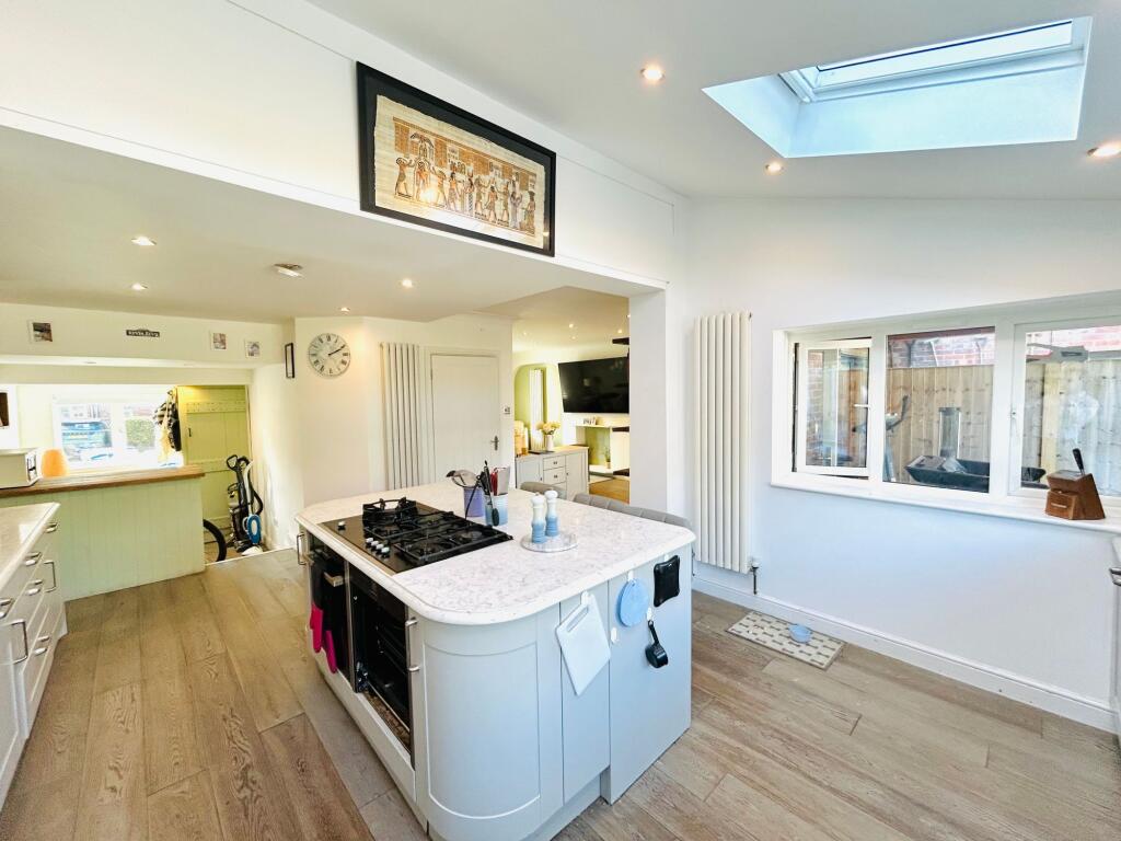 House in Lymm, Deansgreen - More