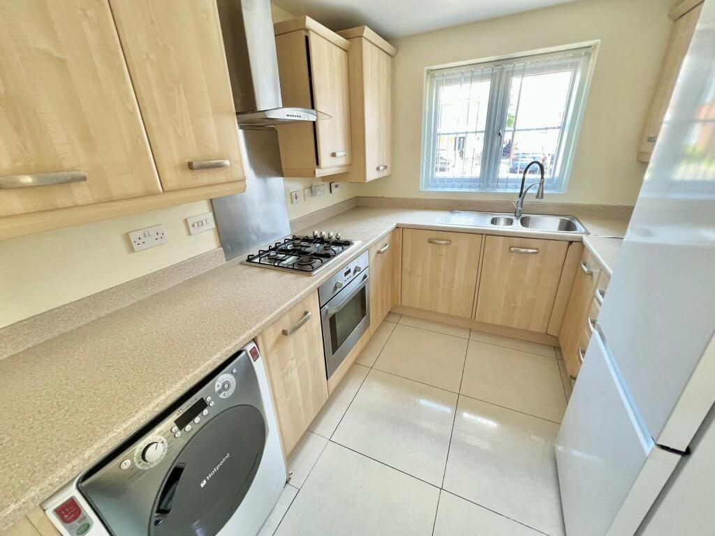 4 bedroom town house for rent